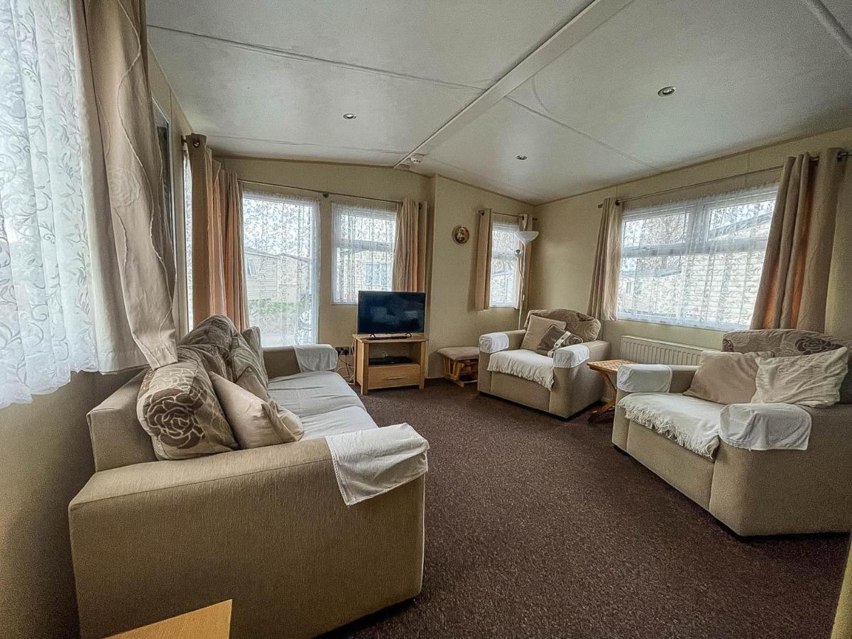Lovely Caravan With Decking At Heacham Beach In Norfolk, Sleeps 6 Ref 21020C Екстер'єр фото